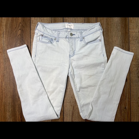 (SOLD) CELEBRITY PINK | Dawson Super Skinny Jeans - Picture 3 of 6